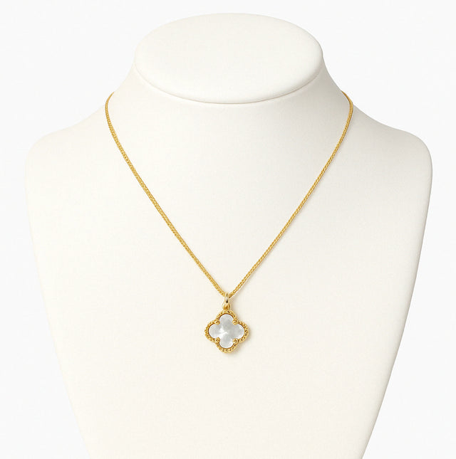 Pearl Clover Pendant Necklace