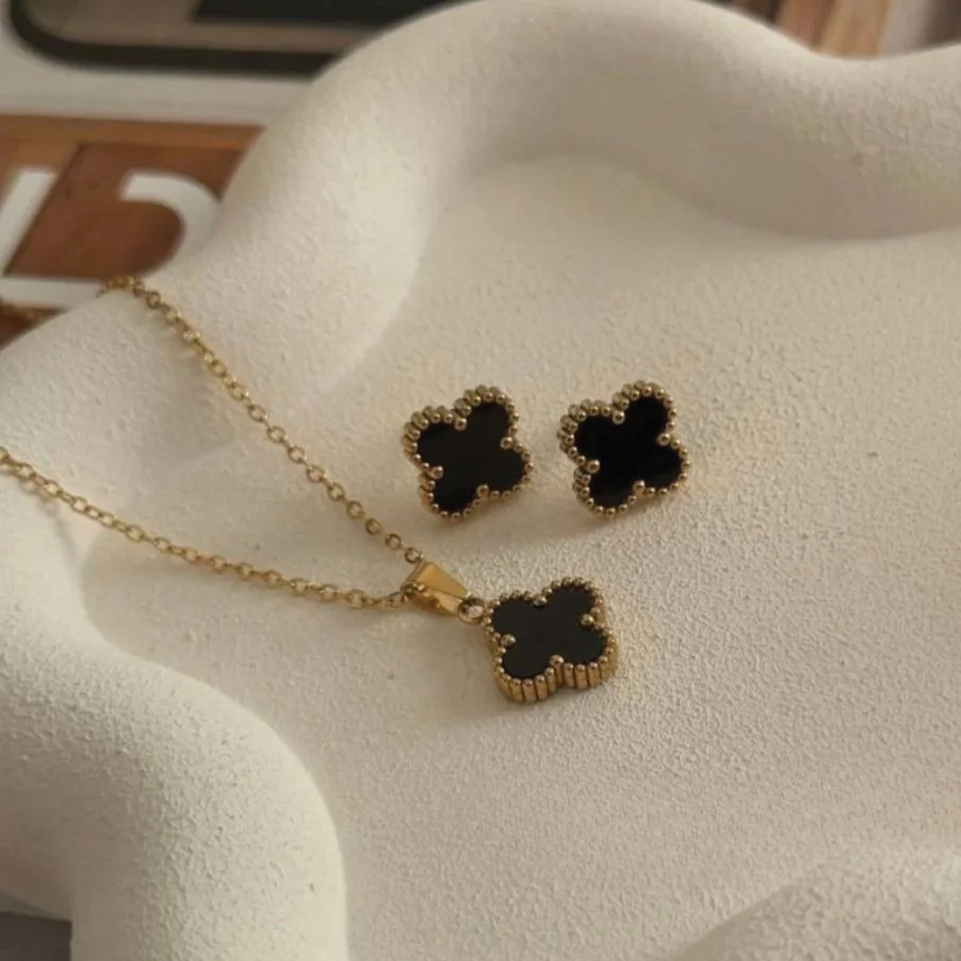 Midnight & Ivory Clover Pendant Necklace With Clover Studs